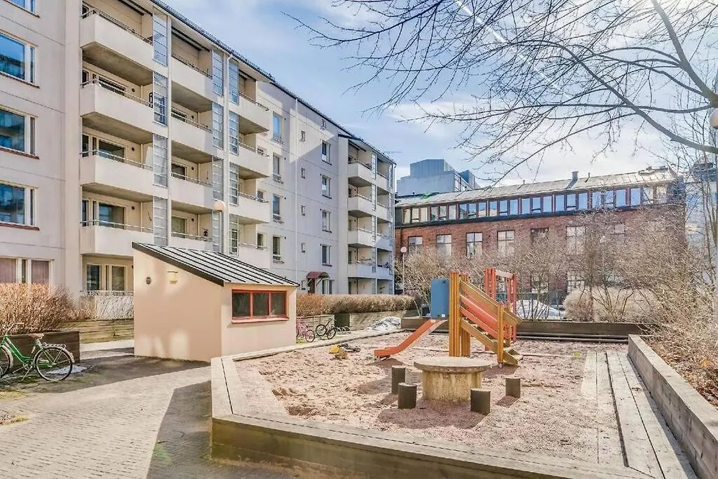 Modern One-Bedroom With Glazed Sun Balcony, 350M Metro Helsinky 0*,  Finsko