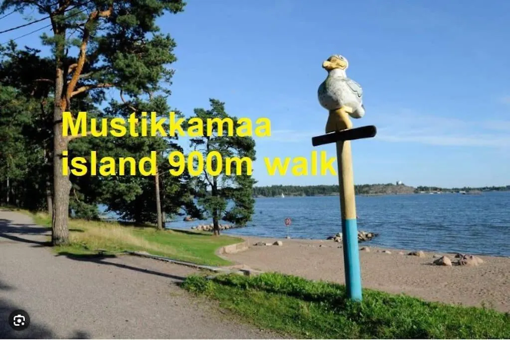 Modern One-Bedroom With Glazed Sun Balcony, 350M Metro Helsinky Finsko