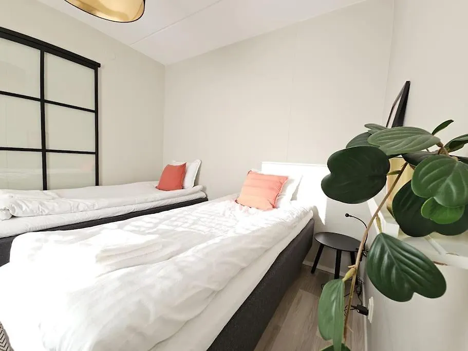 Apartment Modern One-Bedroom With Glazed Sun Balcony, 350M Metro Helsinki